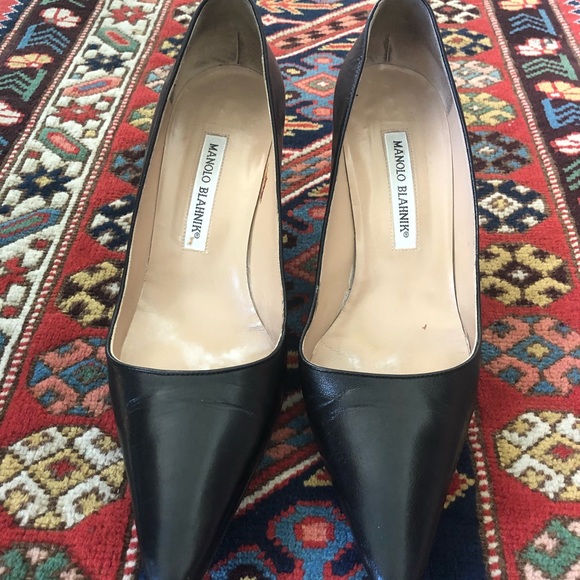 Manolo Blahnik Tuccio Heels - Picture 2 of 8